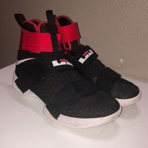 Lebron soldier 10